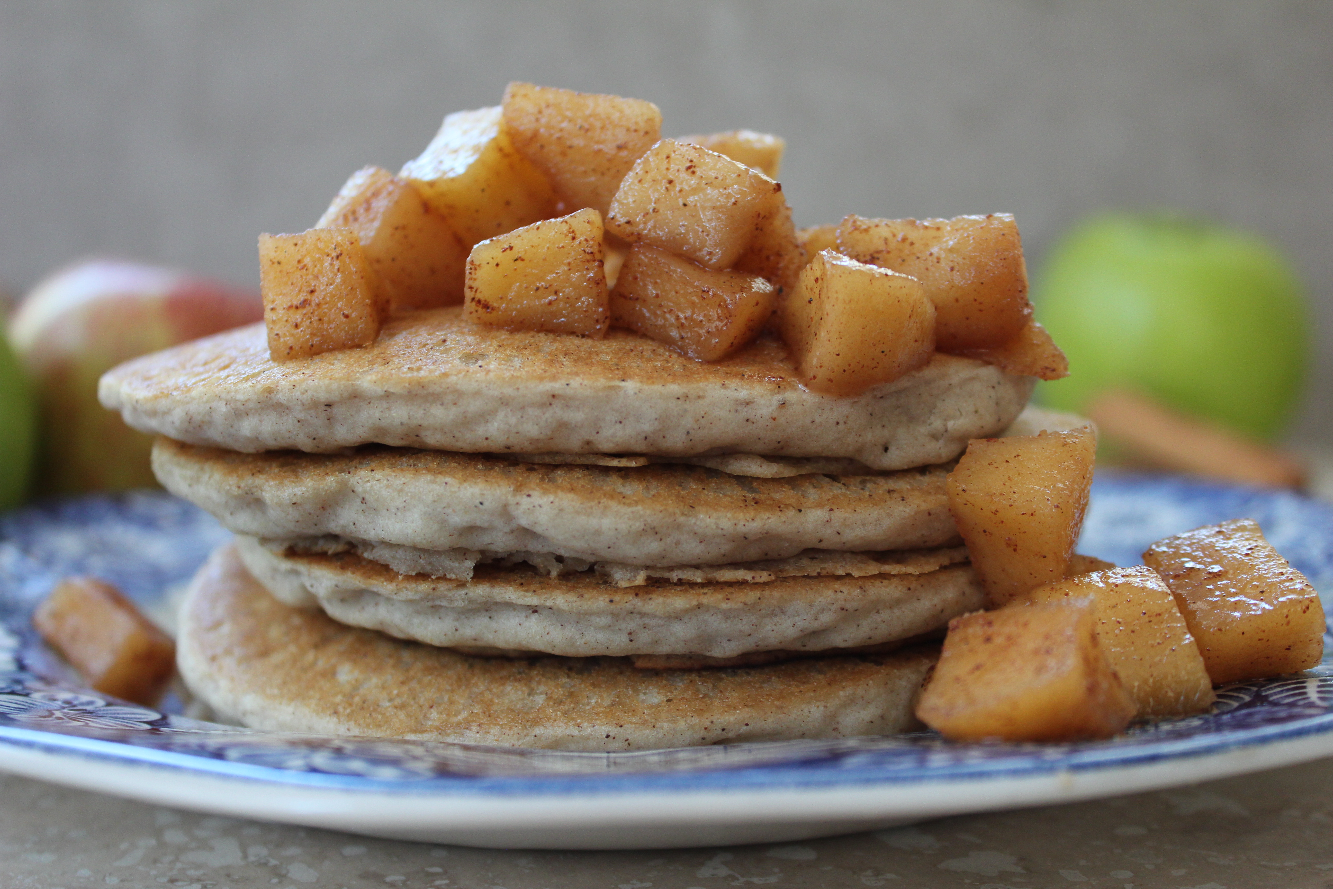 Vegan Apple Pie Pancakes